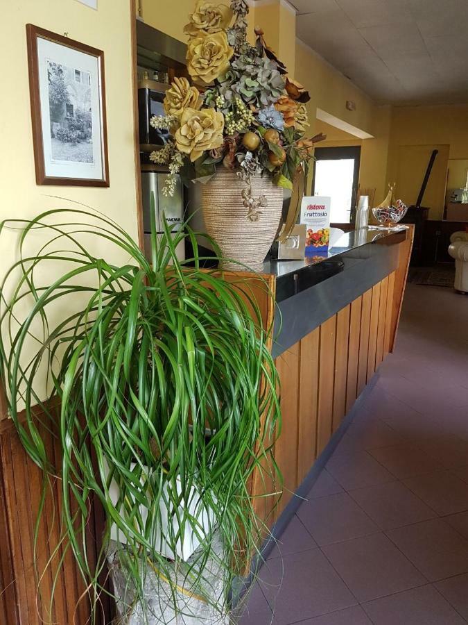 Hotel La Lucciola Chianciano Terme Ngoại thất bức ảnh