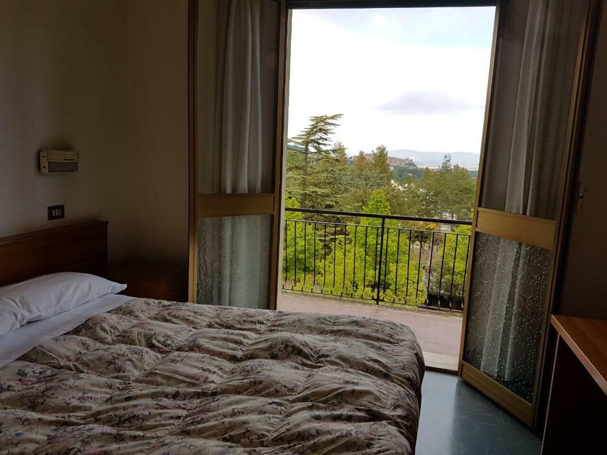 Hotel La Lucciola Chianciano Terme Ngoại thất bức ảnh